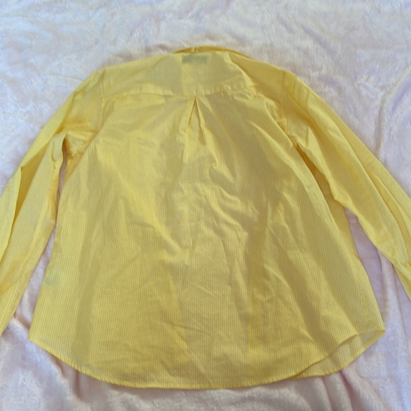 Button down shirt with Pleated Design in Front - Picture 2 of 4
